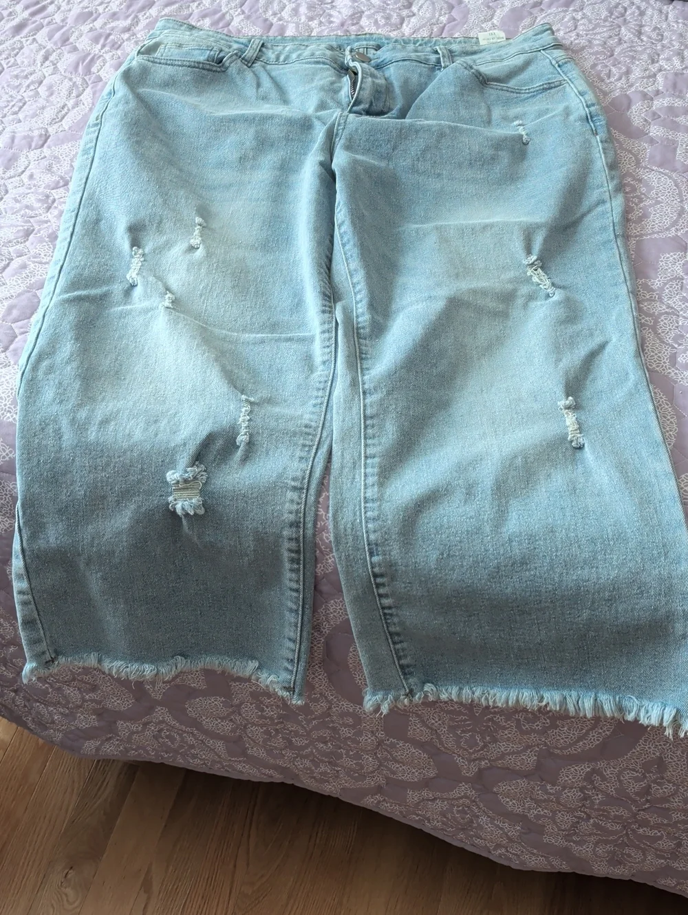 Light Blue Distressed Women’s Jeans